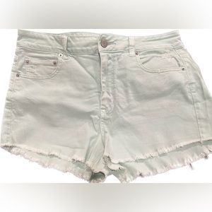 Woman shorts size 14